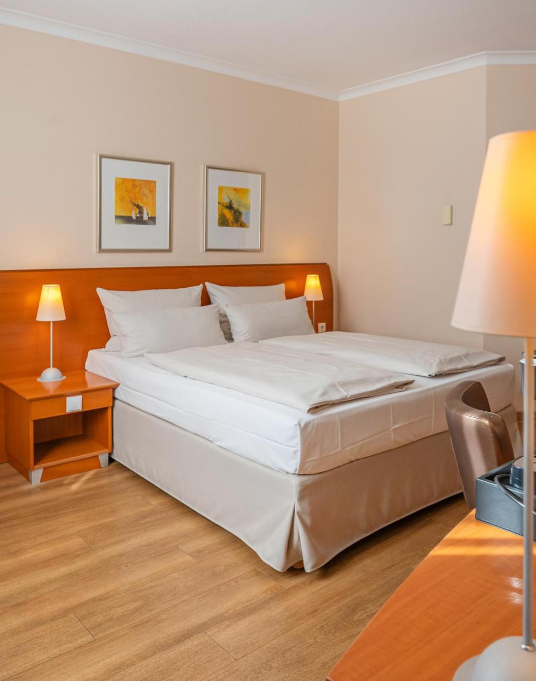 Philero 4* Kolonia